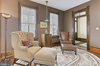 9331 Old Burke Lake Rd, Burke, VA 22015 - photo 3