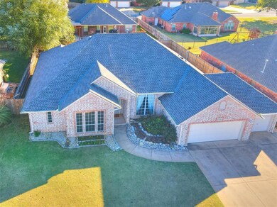 2704 Lancaster Ct, Edmond, OK 73012 - photo 6