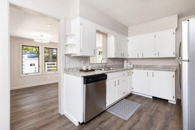 4121 15th St, Des Moines, IA 50313 - photo 2