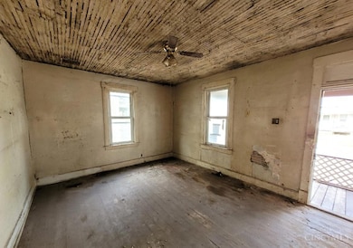 338 S Walnut St, Wilmington, OH 45177 - photo 4