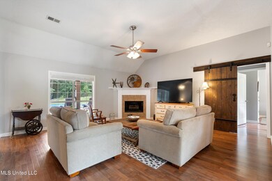 08-Living Room