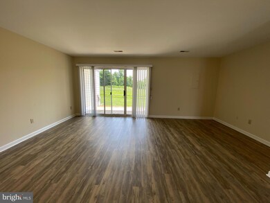 123 Lynnhaven Ct, Colonial Beach, VA 22443 - photo 5