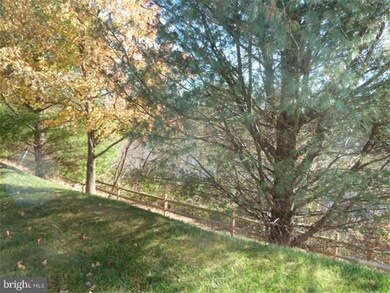 80 Black Eyed Susan Rd unit 336, Langhorne, PA 19047 - photo 3