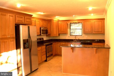 313 Skyview Dr, Cumberland, MD 21502 - photo 4