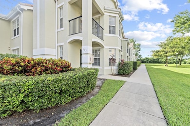 140 SW Peacock Blvd unit 103, Port Saint Lucie, FL 34986 - photo 2