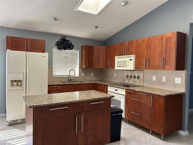 unlisted-address, Sarasota, FL 34232 - photo 6