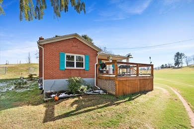 304 S Greever St, Rural Retreat, VA 24368 - photo 4