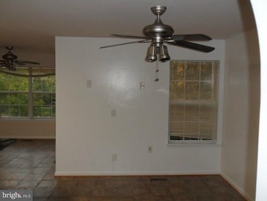 15652 Ensleigh Ln, Bowie, MD 20716 - photo 6