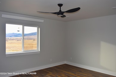 629 Little Grey's Loop - Master Bedroom