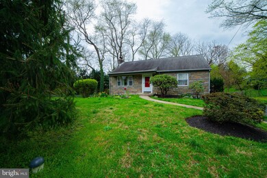 203 S Providence Rd, Wallingford, PA 19086 - photo 2