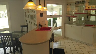 There is the convenience of a second prep sink to 