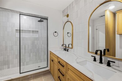 3360 Valiant Dr, Dallas, TX 75229 - photo 4