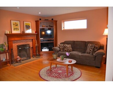 121 N Hatfield Rd, Hatfield, MA 01038 - photo 3