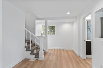 89 W Maple St, North Lewisburg, OH 43060 - photo 3