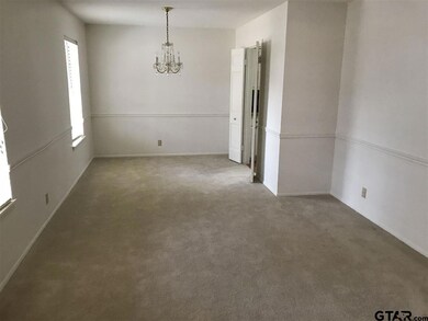 501 501 Winchester, Tyler, TX 75701 - photo 2