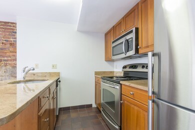 7 Henchman St unit 101, Boston, MA 02113 - photo 5