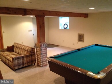 2205 Meadow Lane Dr, Easton, PA 18040 - photo 5