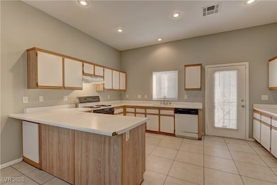 1635 Marion Bennet Dr, Las Vegas, NV 89106 - photo 5