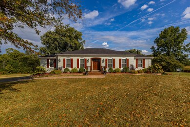 105 Hickory Dr, Harrodsburg, KY 40330 - photo 2