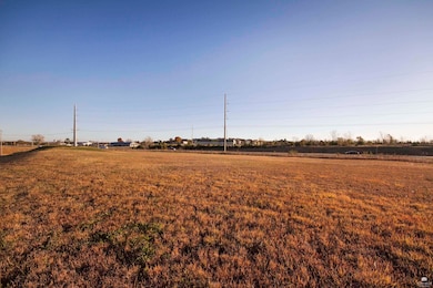 2001 N Spring Valley Rd, Junction City, KS 66441 - photo 6