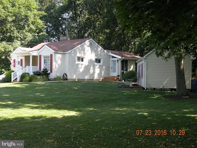 515 Mount Holly Dr, Westminster, MD 21157 - photo 2