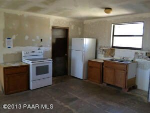 745 W Antelope Run Rd, Paulden, AZ 86334 - photo 3