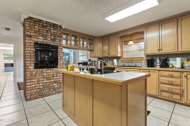 13217 Three Oaks Dr, Moss Point, MS 39562 - photo 7