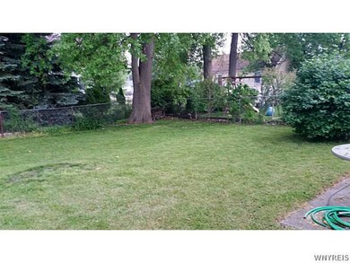 747 Castlebar Dr, North Tonawanda, NY 14120 - photo 3