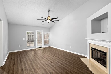 Main living space - vaulted ceilings