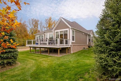 3102 Rose Ln, West Bloomfield Township, MI 48324 - photo 5