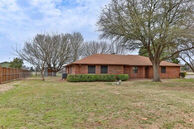 2329 Fm 2071, Gainesville, TX 76240 - photo 2