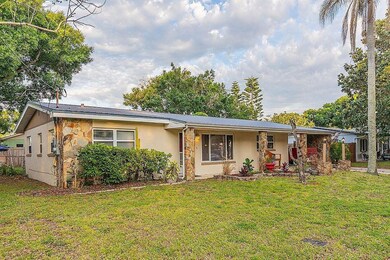 313 Shore Dr E, Oldsmar, FL 34677 - photo 2