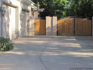 Side Entry 4 Car Garage - RV Gate