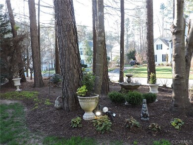 Front yard flowerbed, wait till you see the spring