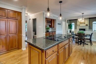 529 Braemar Ave unit 2, Naperville, IL 60563 - photo 6