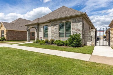 3424 Fountain Way, Granbury, TX 76049 - photo 6