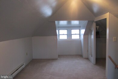 3408 Kutztown Rd unit 2ND FLOOR, Reading, PA 19605 - photo 7