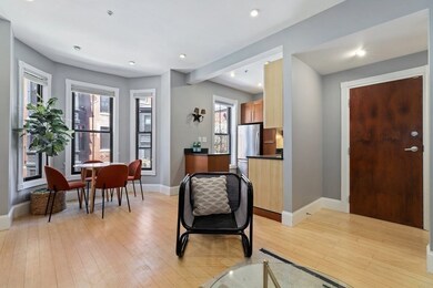 26 Isabella St unit 6, Boston, MA 02116 - photo 4