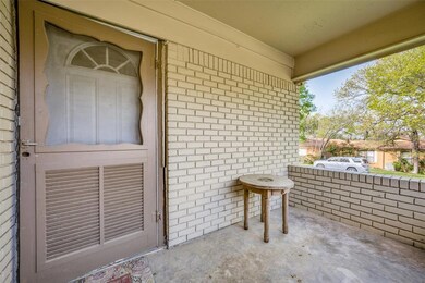 944 Walter St, Bedford, TX 76022 - photo 5