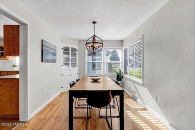 05-3308 Jefferson Ave-020