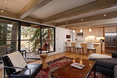 ChateauEauClaire#5_HiRes004