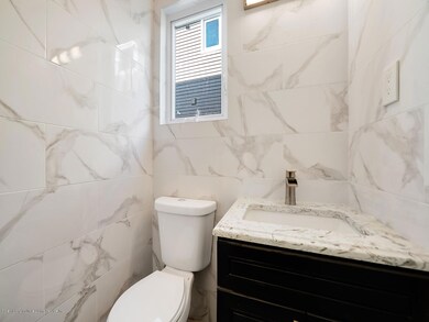 Bathroom Main Fl