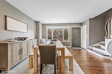 668 S Prospect Ave, Elmhurst, IL 60126 - photo 3