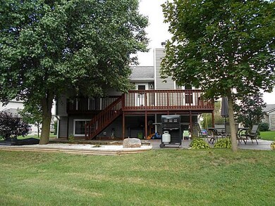 4645 Fox Ridge Ct, Columbus, IN 47203 - photo 2