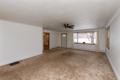 822 14th St SE, Cedar Rapids, IA 52403 - photo 5