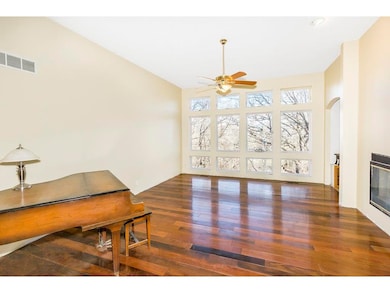 8400 Widmer Rd, Lenexa, KS 66215 - photo 5