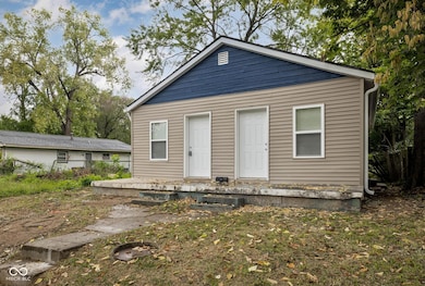 2870 Stuart St, Indianapolis, IN 46218 - photo 2