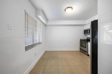 13251 Memorial Hwy unit 9, Miami, FL 33161 - photo 7
