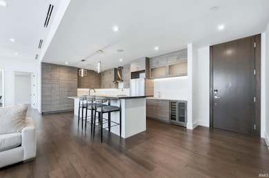 202 W Berry St unit 730 Urbana Condo, Fort Wayne, IN 46802 - photo 2