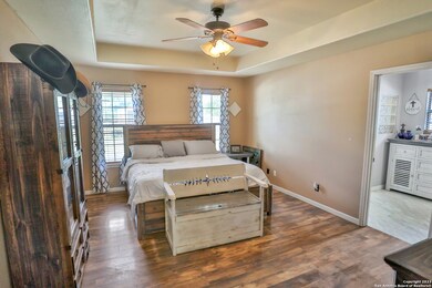 712 County Road 4402, Hondo, TX 78861 - photo 7